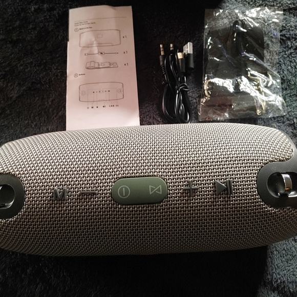 Extreme rtable Wireless Speaker - Picture 3 of 5